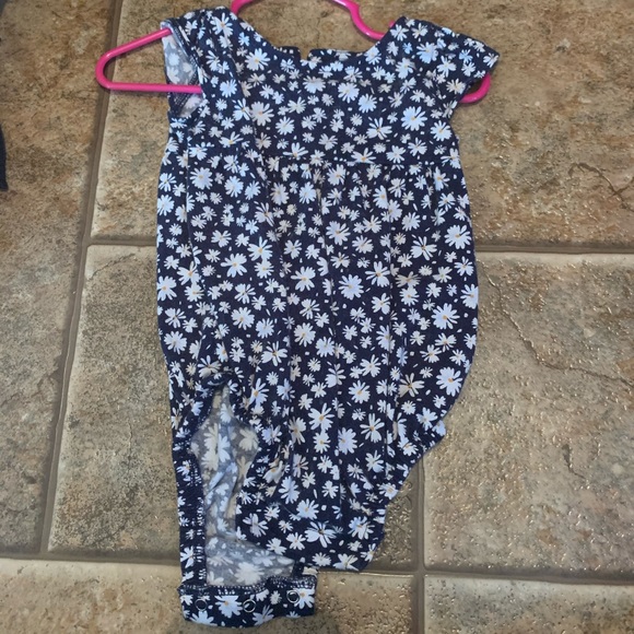 Outfits - Picture 7 of 8